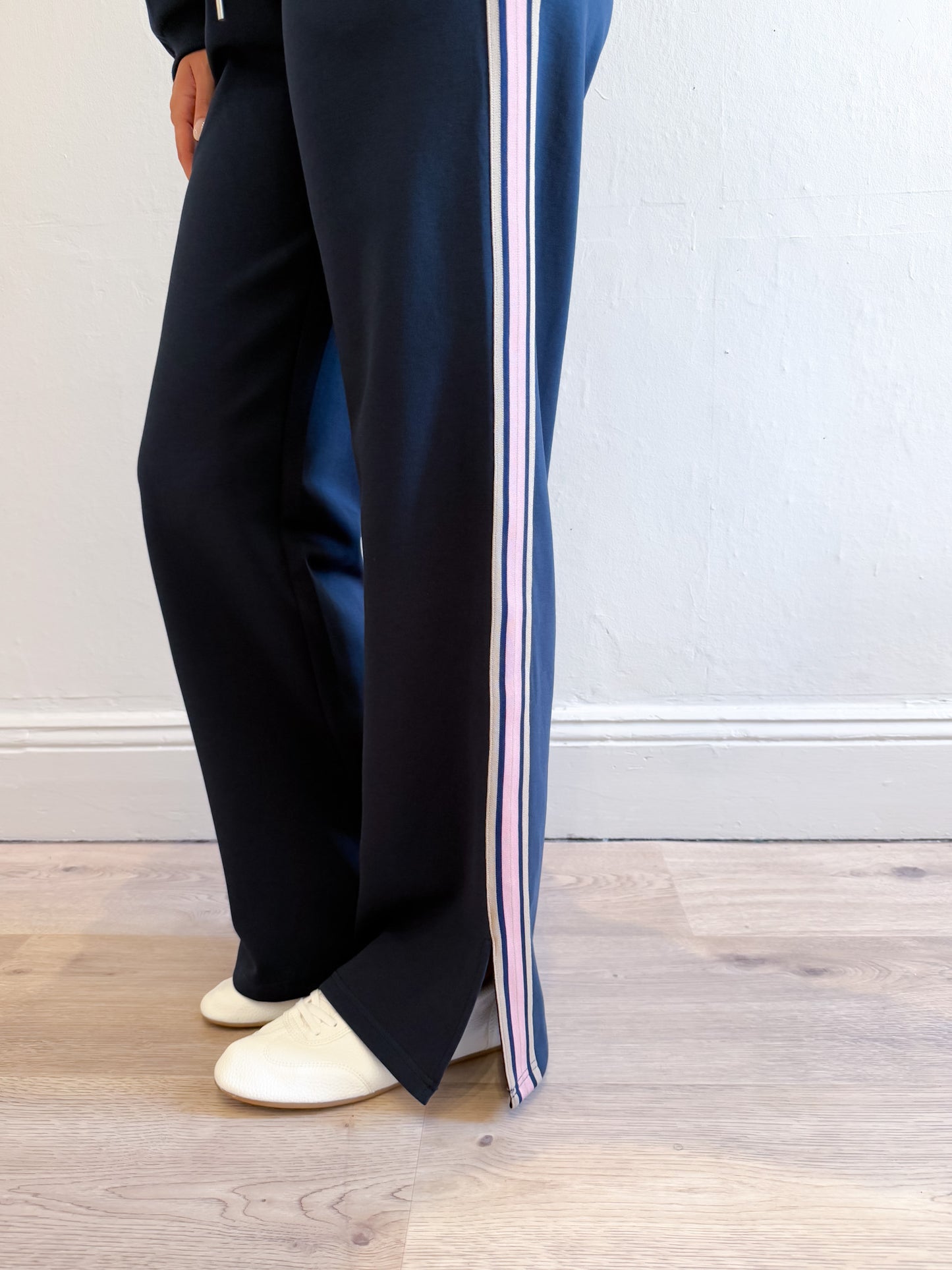 Niki Webbing Pant - Navy