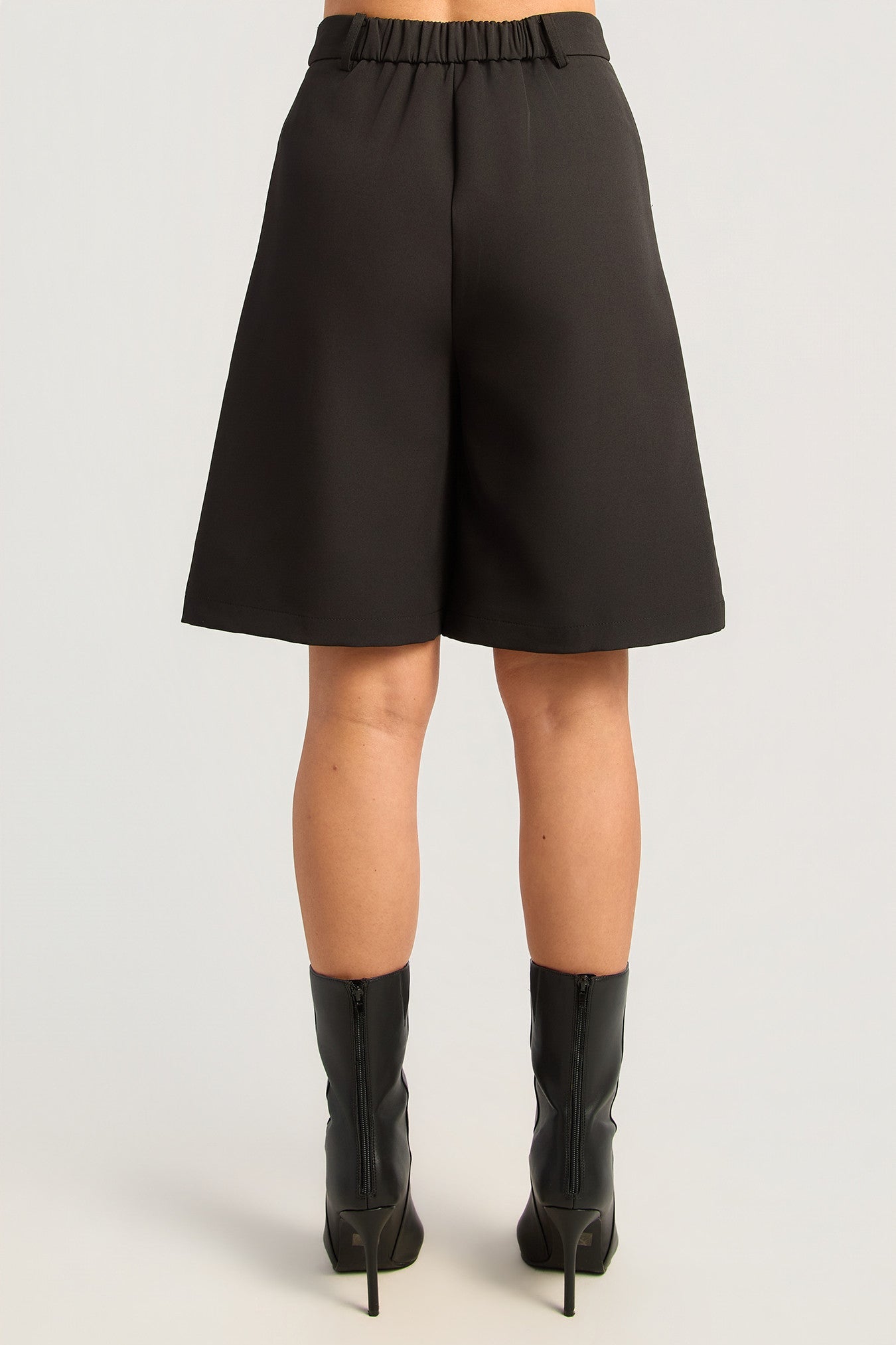 Jules Bermuda Shorts - Black