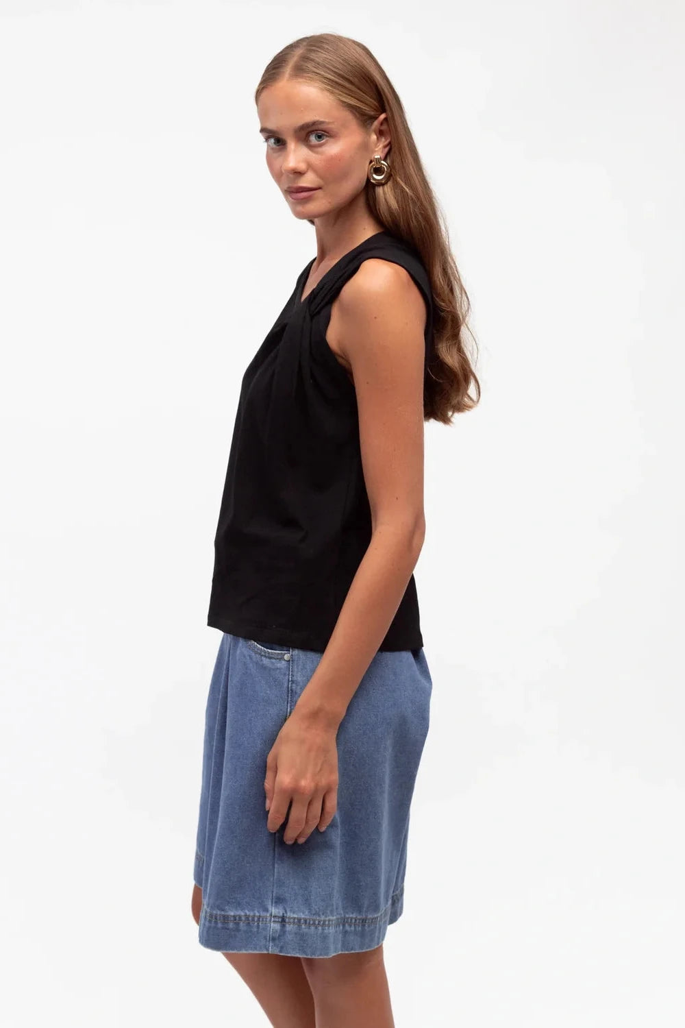 Rebecca Twist Top - Black