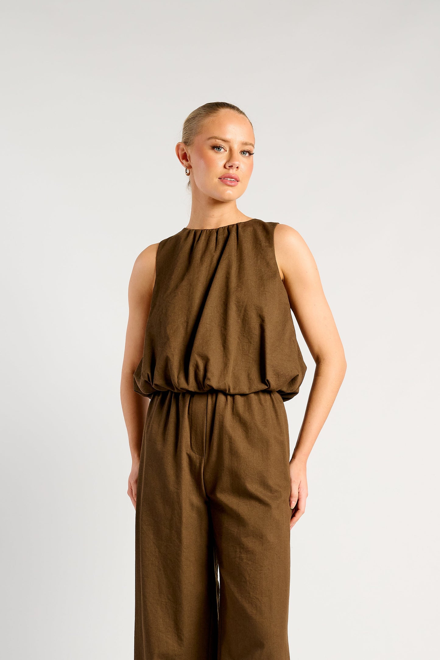 Artie Bubble Hem Top - Espresso