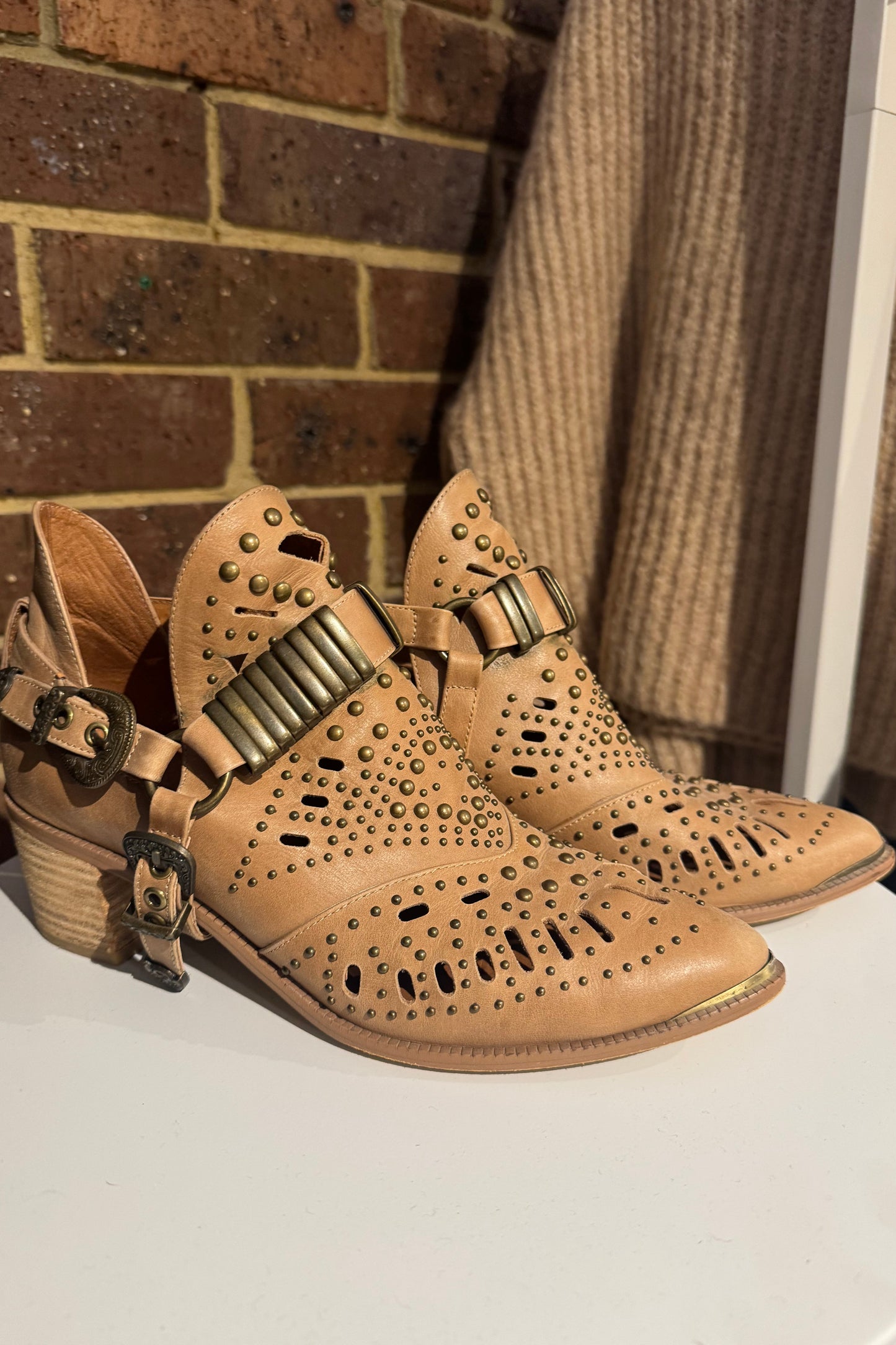 Django & Juliette Boots