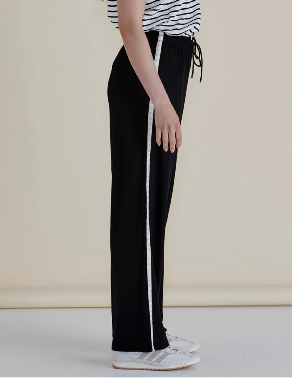 Evelyn Wide Leg Jogger - Black Trim