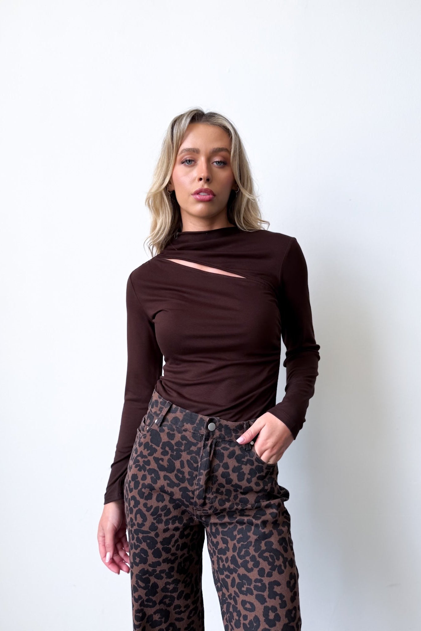 Ashley Slit Top - Chocolate
