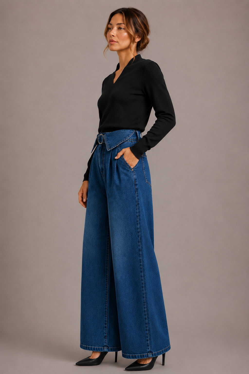 Rowan V-Neck Top - Black