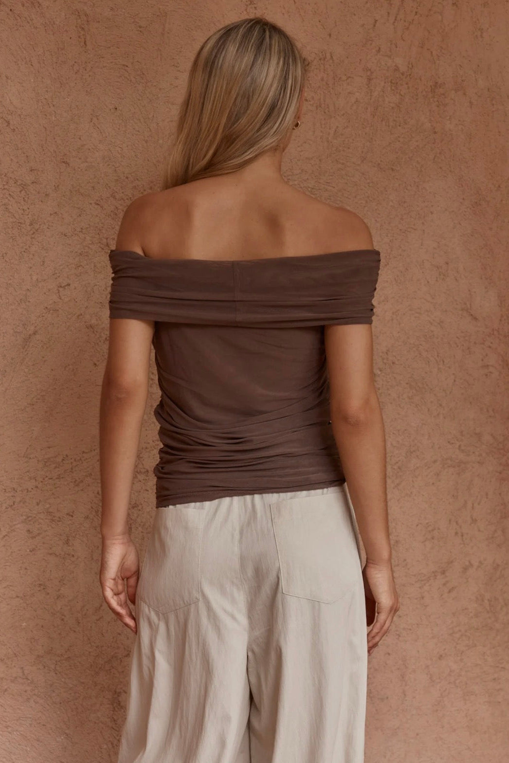 Jordan Off Shoulder Top - Chocolate