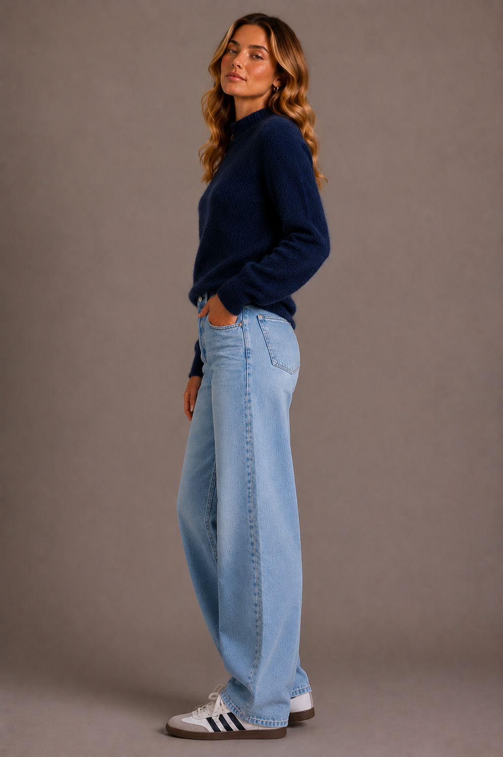 Tara Fluffy Knit - Navy