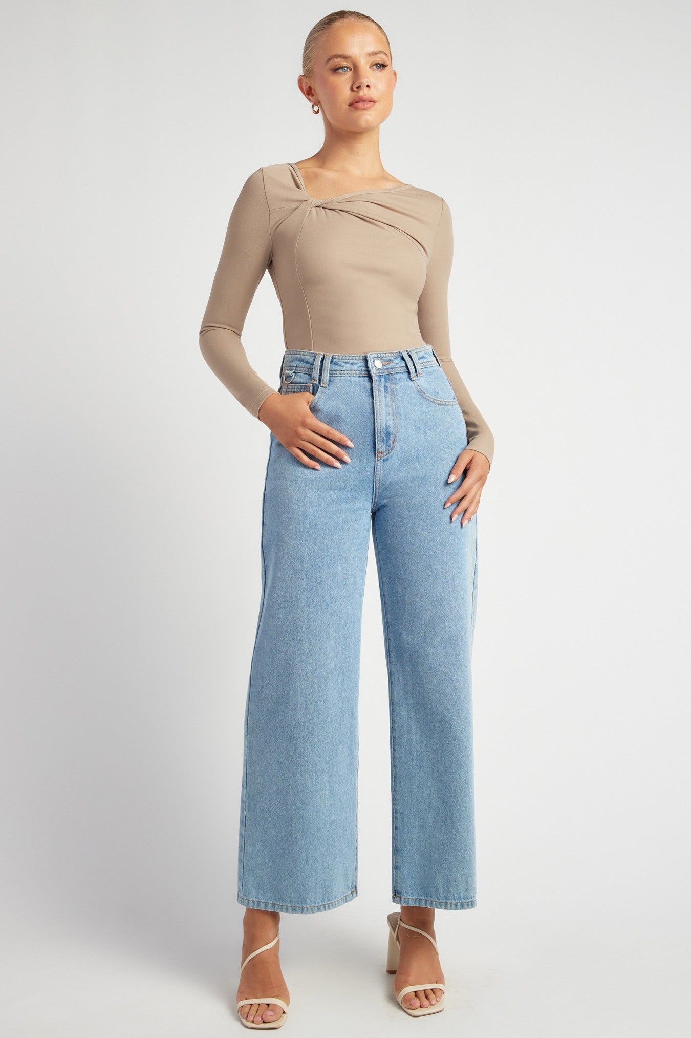 Tess Jersey Twist Top - Mushroom