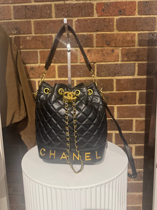 Louise Bucket Bag - Black